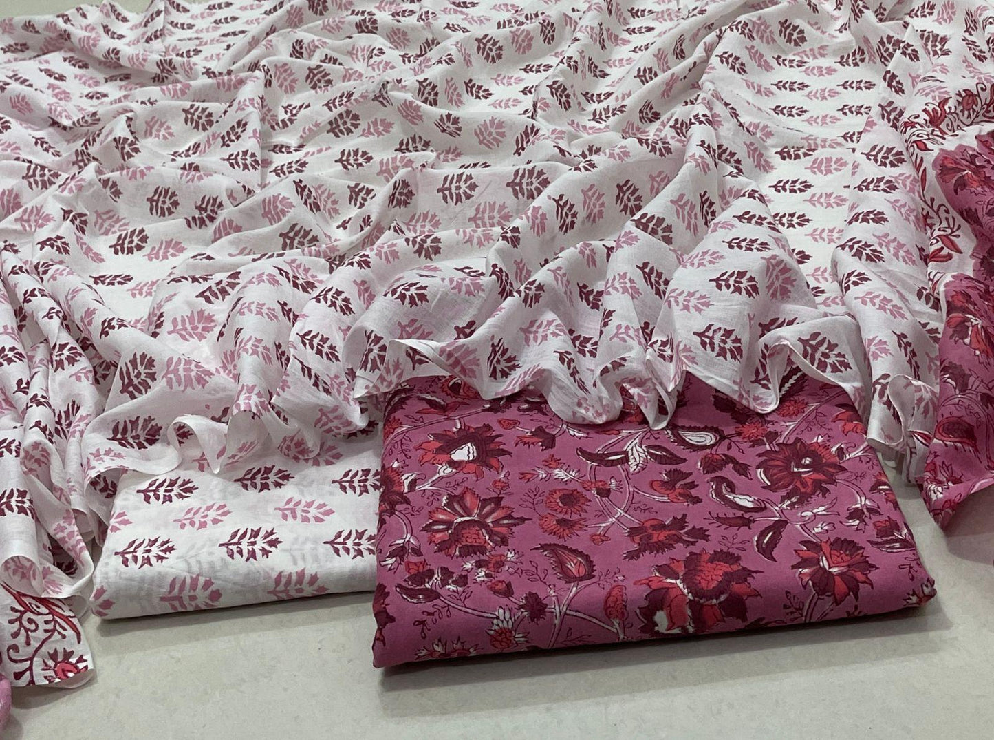 Hand Block Printed Cotton Suit Set – Elegant Pink & Maroon Floral Design