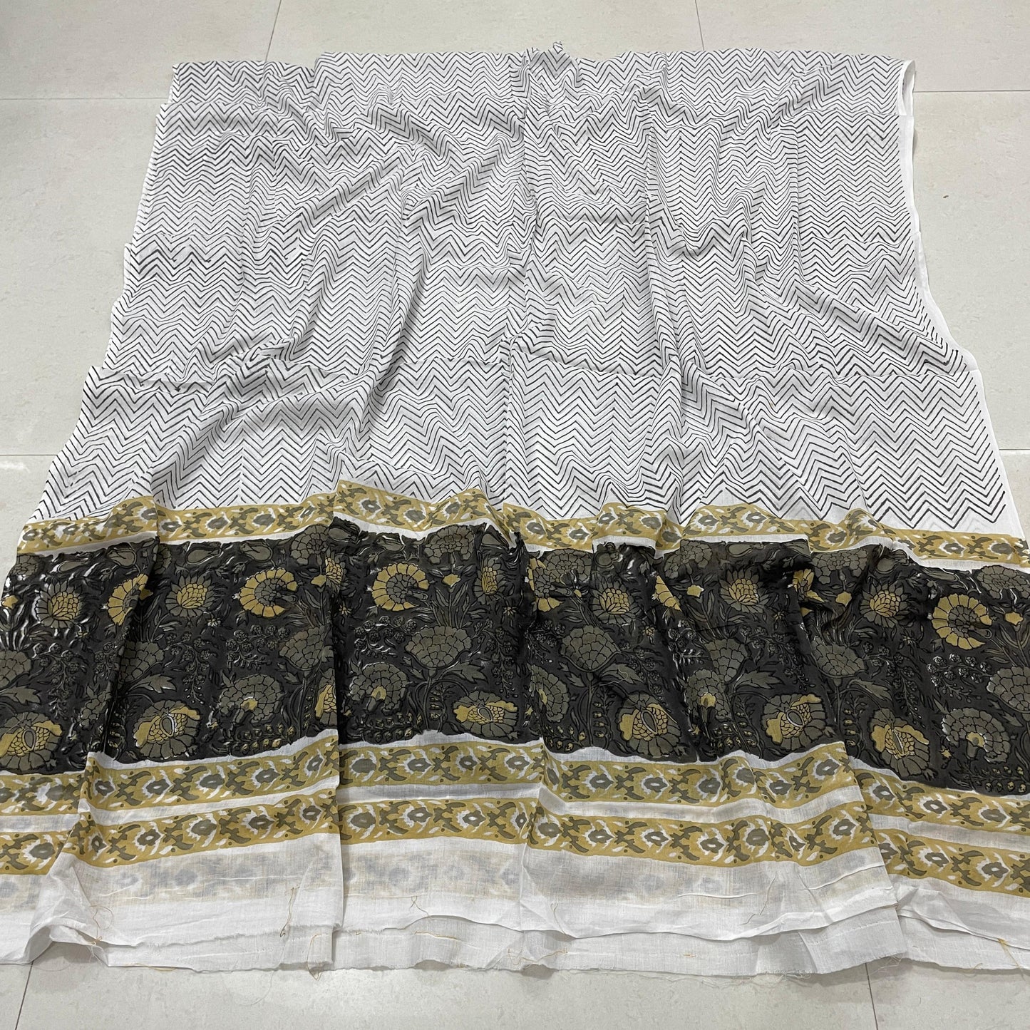 Hand Block Printed Cotton Suit Set – Black & White Zigzag with Golden Floral Bottom